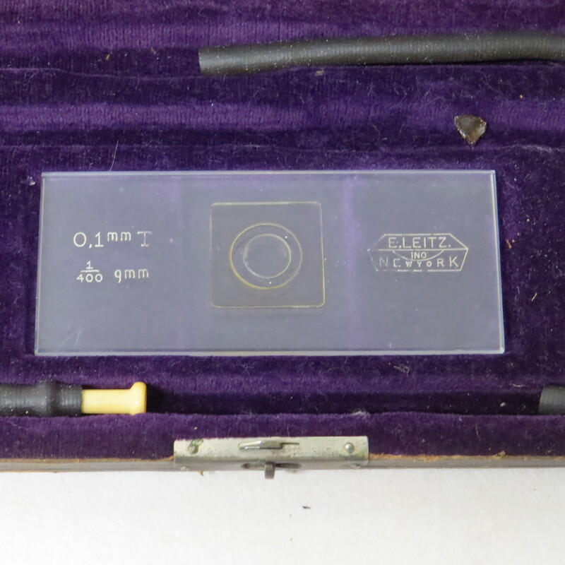 incomplete Haemacytometer by Leitz. only the lens is in the case with broken black hose like material
